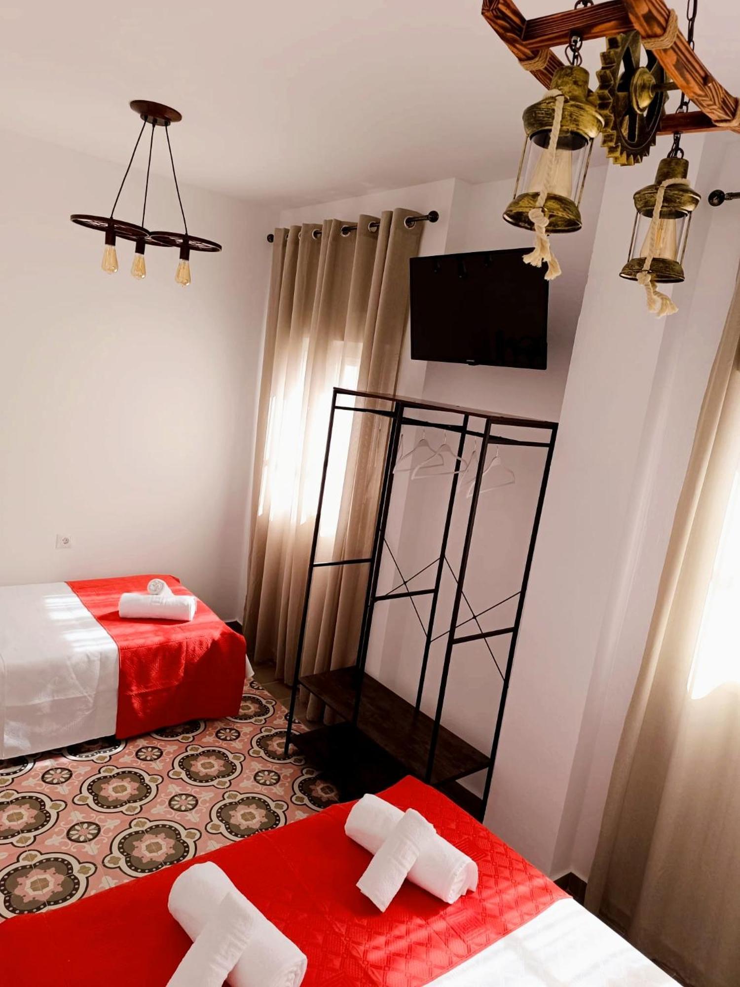 Hostal Casa Blanca Seville Exterior photo